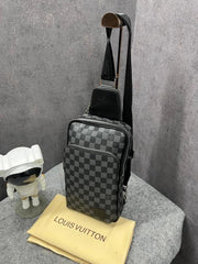 Louis Vuitton Avenue Unisex Sling Bag NM With Dust Bag 41719 Black