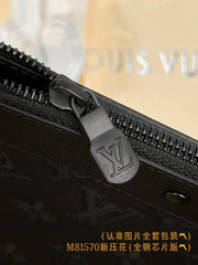 Louis Vuitton Pochette To Go Monogram Leather Grey Clutch Bags Black 81570 With OG Box & Dust Bag