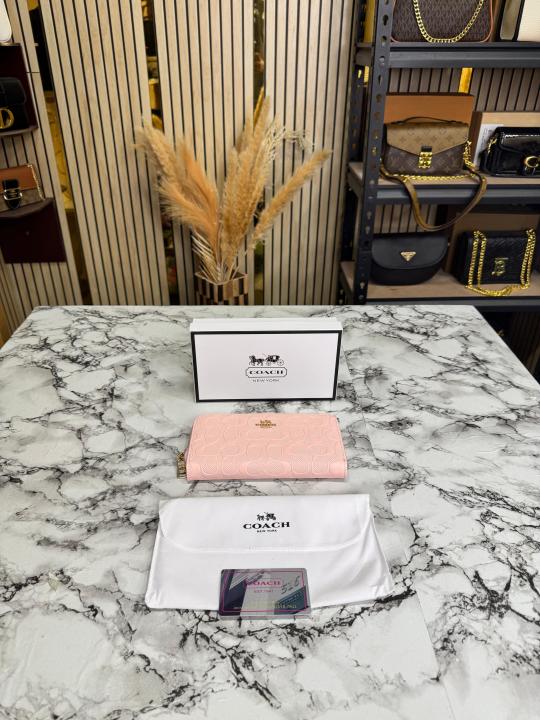 COACH EMBOSSED ZIP WALLET WITH GOLD HARDWARE INCLUDES BOX AND DUST BAG (CD002-PINK)