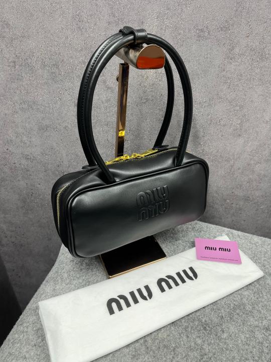 Miu Miu Beau Leather Black Top-Handle Bag With Dust Bag Black 5021