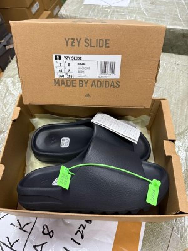 UA Adidas Yeezy Slide ONYX HQ6448