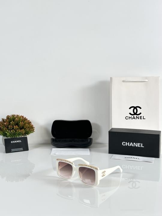 Chanel WMNS 8317 Cream Pink