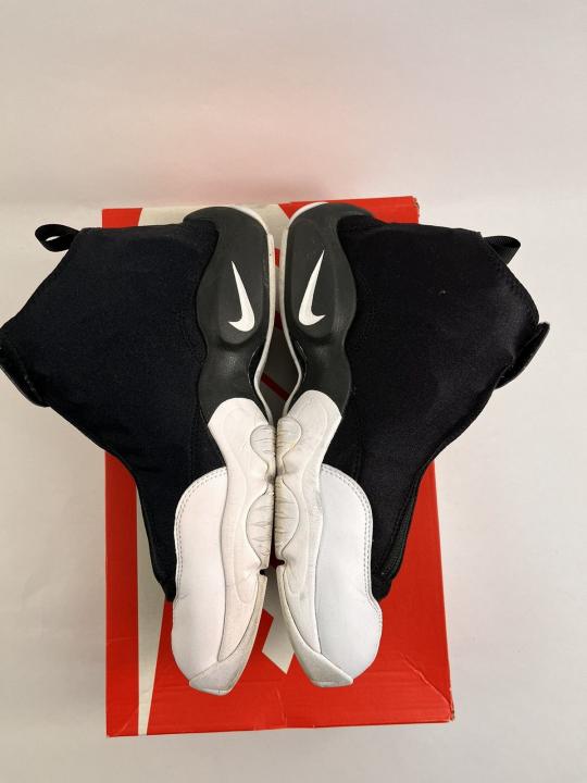 Nike Air Zoom Flight 98 The Glove in the black and white colorway