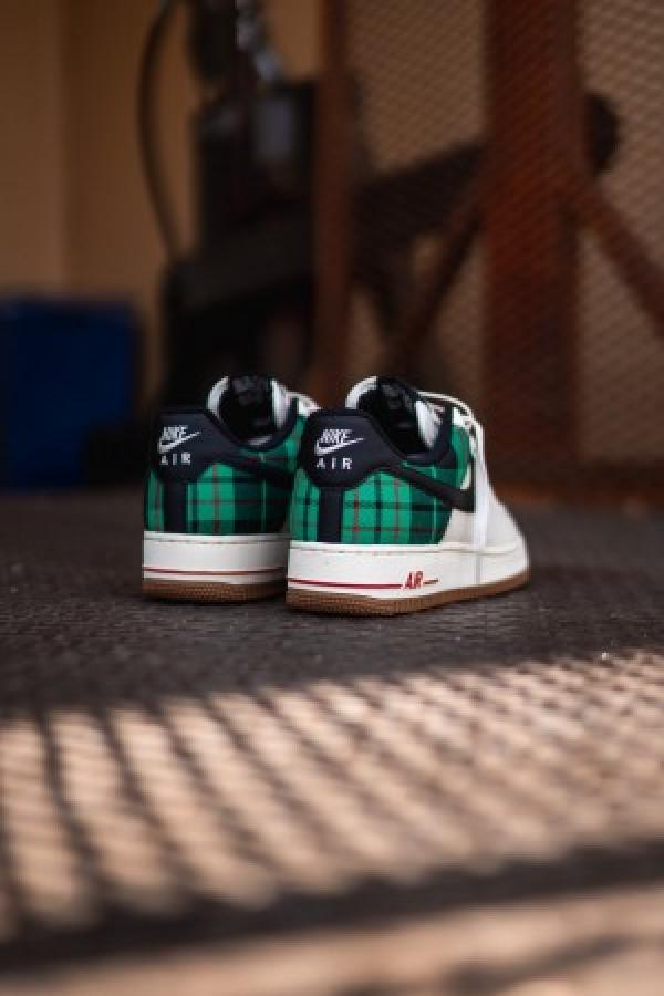 NIKE AIRFORCE 107 LX PALE IVORY PLAID