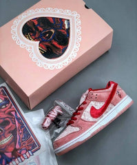 WMN Nike Sb Dunk Low Strangeloves womens