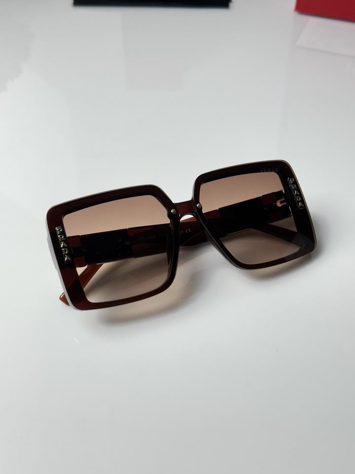 Prada WMNS 23002 Brown