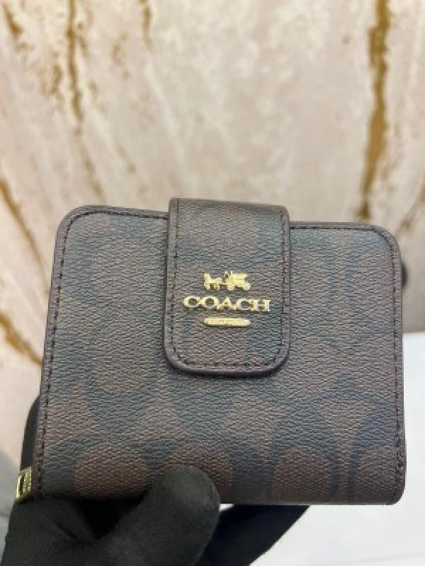 COACH PREMIUM WALLET WITH OG BOX AAA 9111 ( COFFEE)