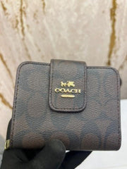 COACH PREMIUM WALLET WITH OG BOX AAA 9111 ( COFFEE)
