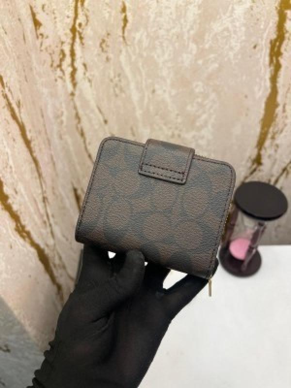 COACH PREMIUM WALLET WITH OG BOX AAA 9111 ( COFFEE)