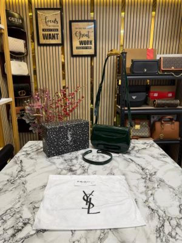 Yves Saint Laurent Le Hobo Shoulder Bag With Box And Dust Bag (2428-1 Green)