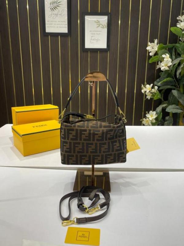 Fendi vintage mini bag with OG box (f3399-coffe)