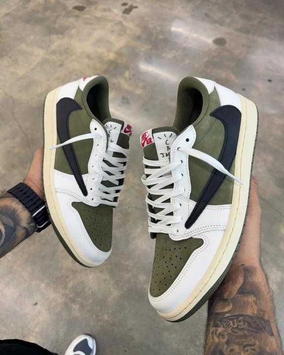 Nike Air Jordan 1 x Travis Scott Low Medium Olive
