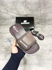 SKECHERS  GO RECOVER ADJUST PREMIUM SLIDES