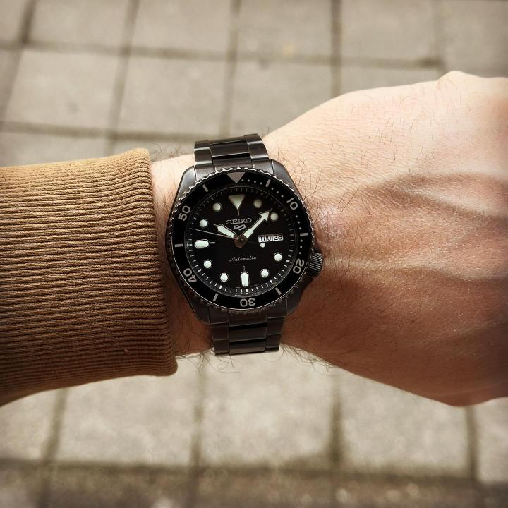 Seiko 5 Sports