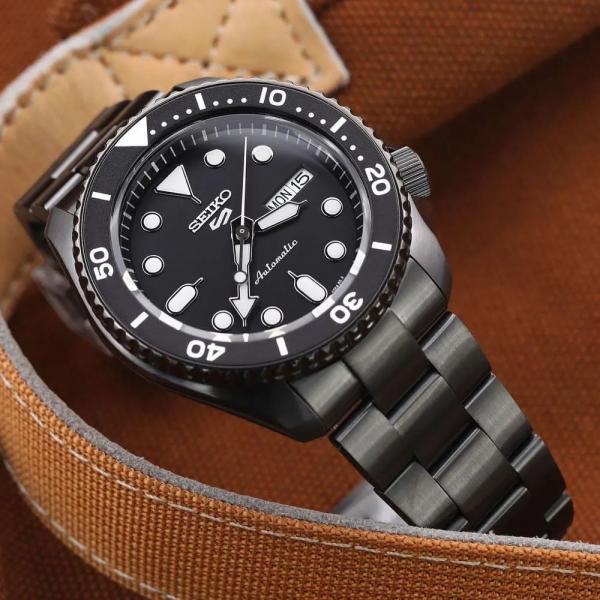 Seiko 5 Sports