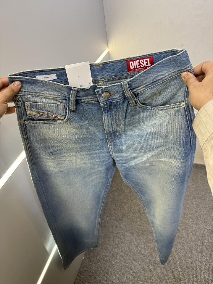 DIESEL PREMIUM GREENISH SHADE DENIM JEANS STRAIGHT FIT LENGHT 40