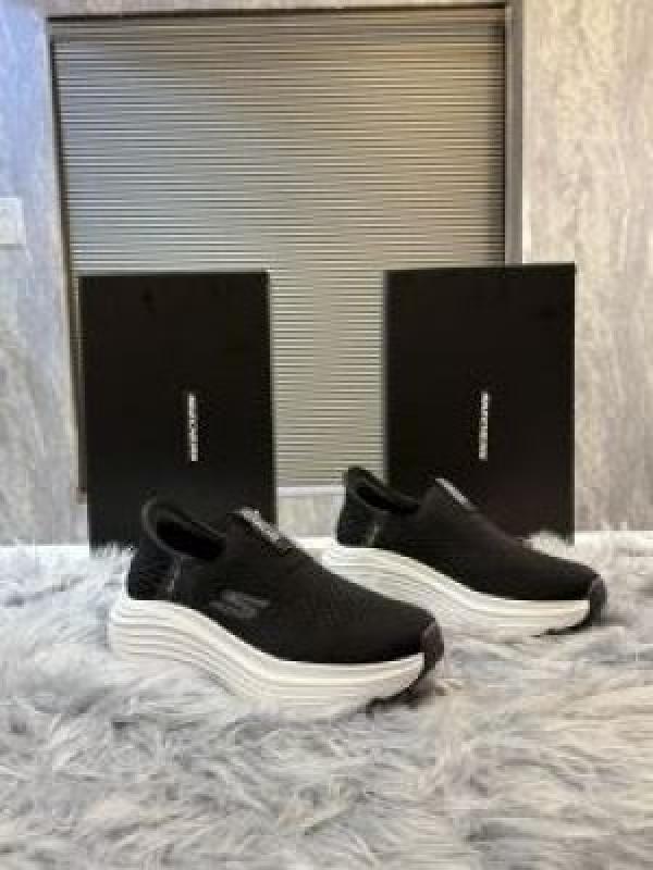Skechers Slip Ins Max Cushioning Premier