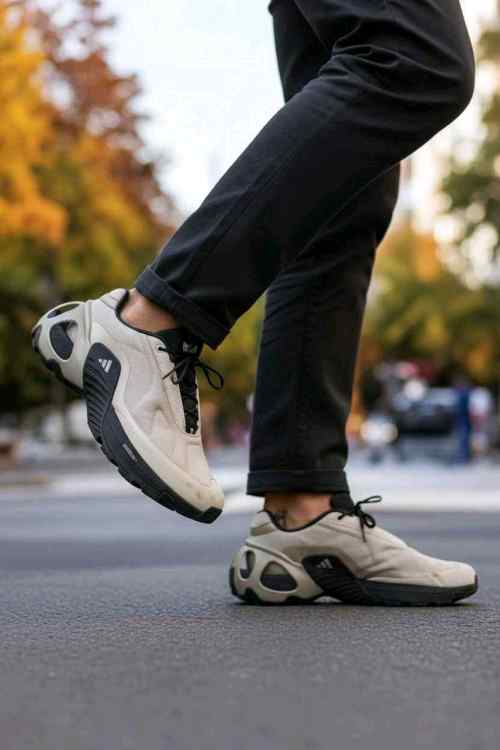 Adidas Wonder Runner Beige Black Adidas Wonder Runner Beige Black