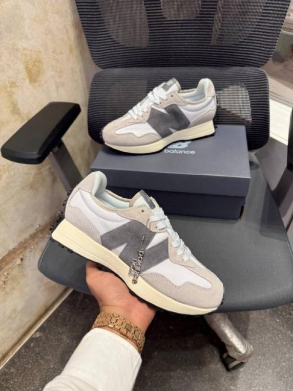 NEW BALANCE 327 WHITE GREY