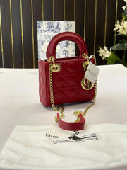 Lady dior signature matt  small bag with OG box 18 Cm(matt red)