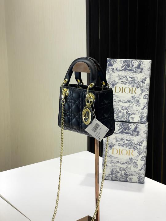 Lady dior signature matt small bag with OG box 18 Cm(matt black)