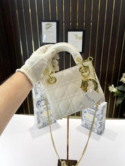 Lady dior signature matt small bag with OG box 18 Cm(matt white)