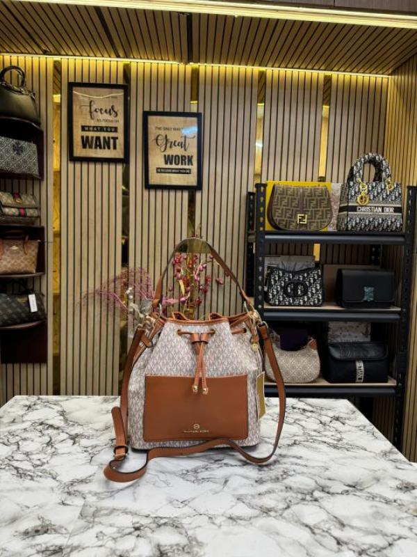Michael Kors Maeve Medium Bucket Bag With Dust Bag Beige Brown 100829