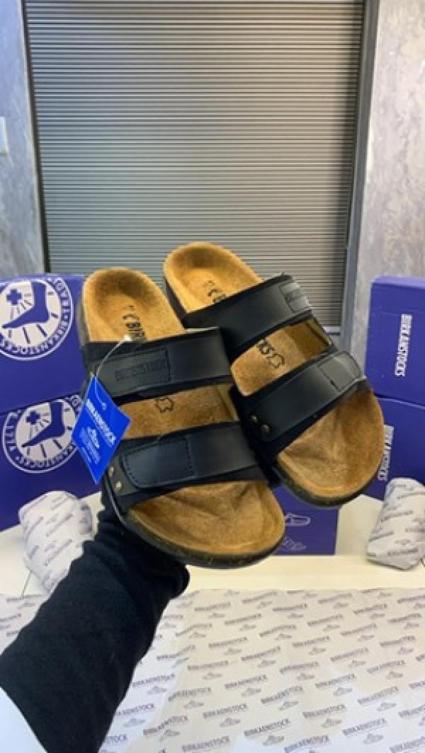BIRKENSTOCK BLACK UJI SLIDE