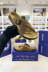 BIRKENSTOCK TAN SLIDE