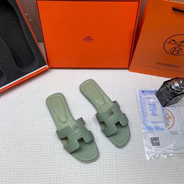 Hermes Oran Sandals Slide Vert Jade Epsom Mint Green Calfskin Leather With OG Box Carry Bag