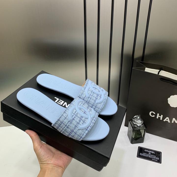 Chanel Blue Tweed CC Slipper  Flat Light Blue With OG Box & Carry Bag 1892 LT Blue