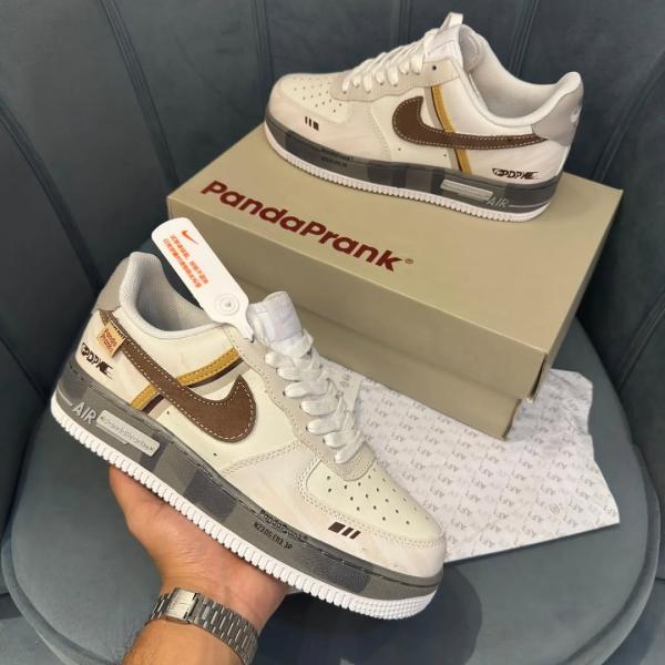 Nike Airforce 1 low panda prank