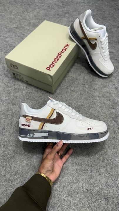 Nike Airforce 1 low panda prank