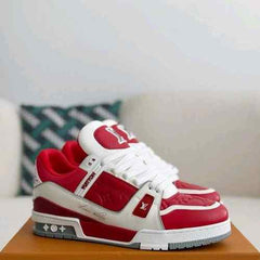 LOUIS VUITTON TRAINER SIGNATURE RED WHITE