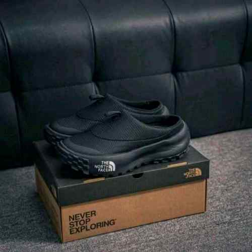 The North Face Never Stop Mule Black 1042