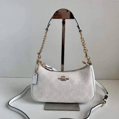 Coach Teri White Shoulder Bag With OG Box Dust Cover & Carry Bag White