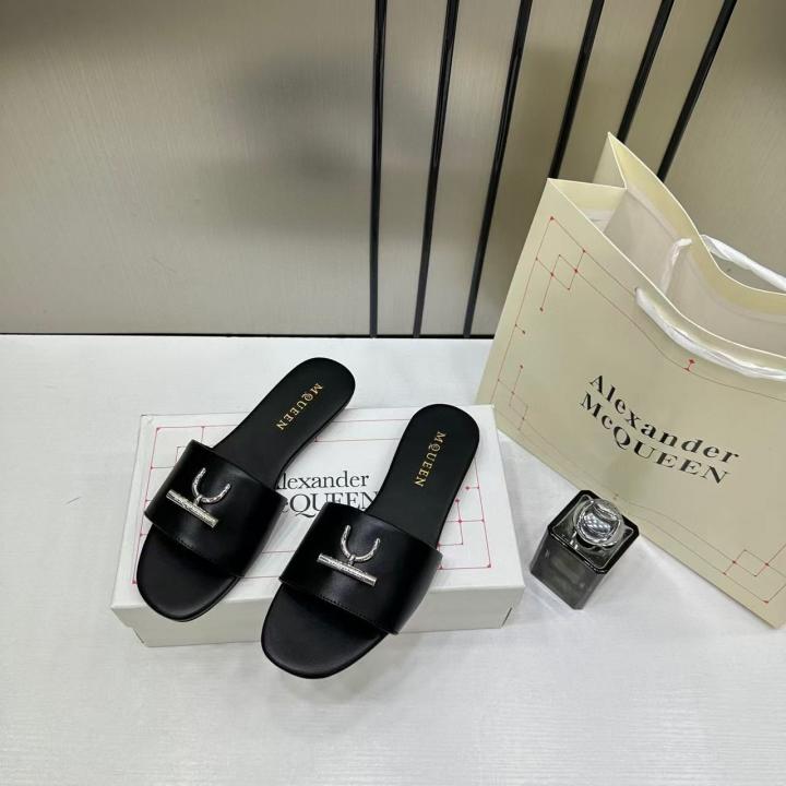 Alexander Mcqueen Alex Leather For Women With OG Box & Carry Bag Black 1892