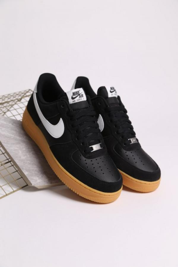 Nike AirForce 1 Low 07 Black Suede Gum