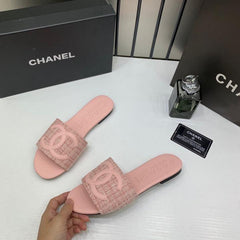 Chanel Tweed Fabric Slide Sandals With OG  Box & Carry Bag Pink CC Logo 1892