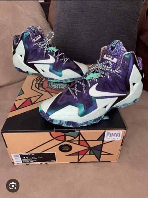 Nike Lebron 11 Gator king Glow in Dark