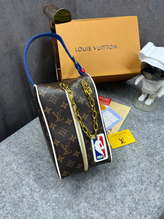 Louis Vuitton X NBA Cloakroom Dopp Kit Monogram LV With OG Box & Dust Bag 85149