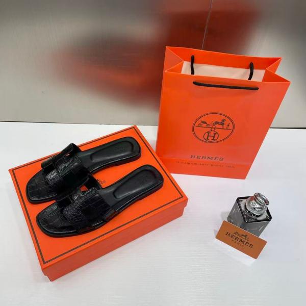 Hermes Paris Oran Flats Croc Leather Black For Her With OG Box & Carry Bag Black Slide H-38