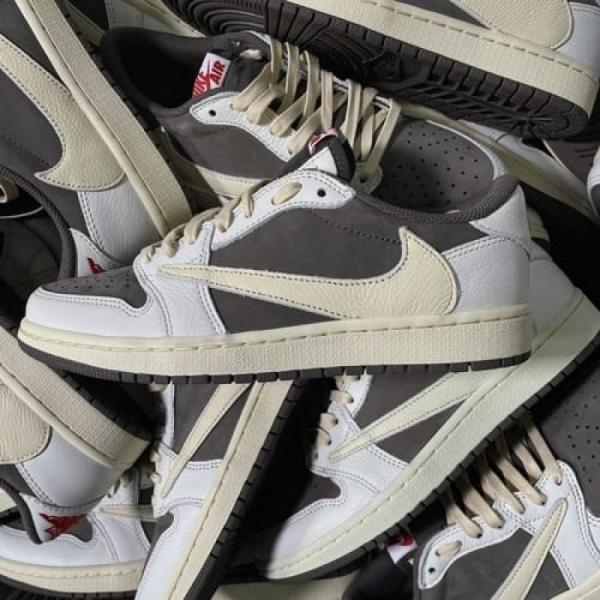 WMN Semi UA Travis Scott X Air Jordan 1 Low Og Reverse Mocha