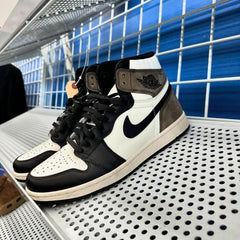 Nike Air Jordan 1 Retro High OG Dark Mocha
