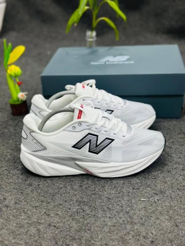 New  Balance Fuel Cell Rebel