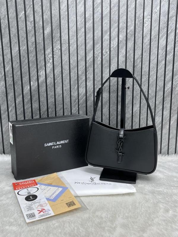 Ysl Saint Laurent Hobo All Black Leather Shoulder Bag With OG Box & Dust Bag 6030 Black