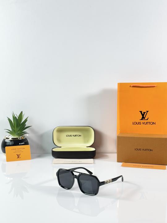 Louis Vuitton 2687 Gold Black