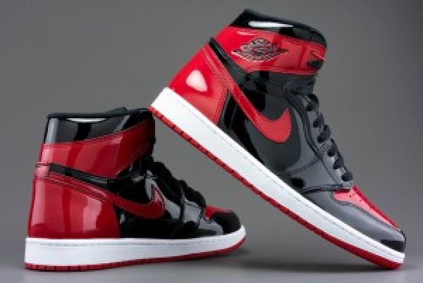 WMN Nike Air Jordan Retro 1 Bred Patent