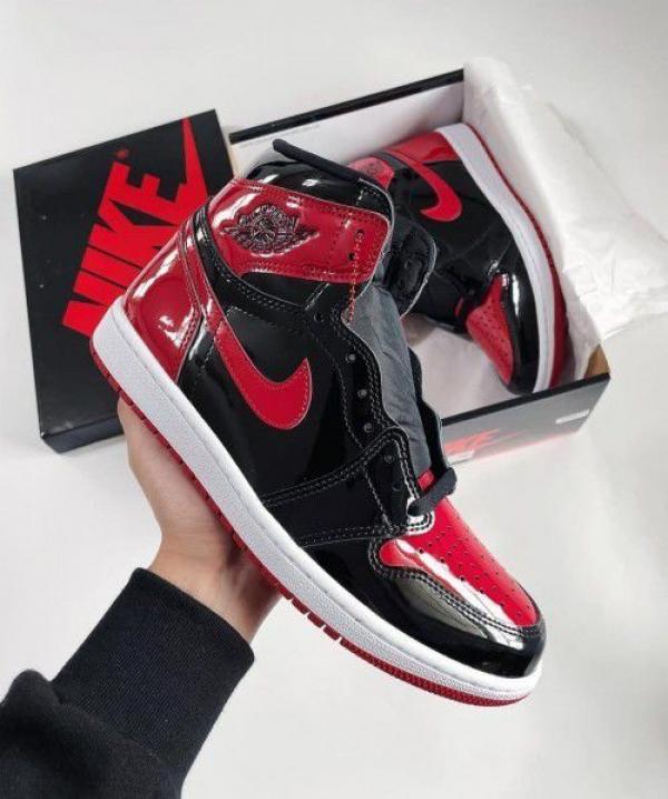Nike Air Jordan Retro 1 Bred Patent