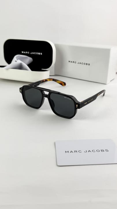 Marc Jacobs tiger black 11 33